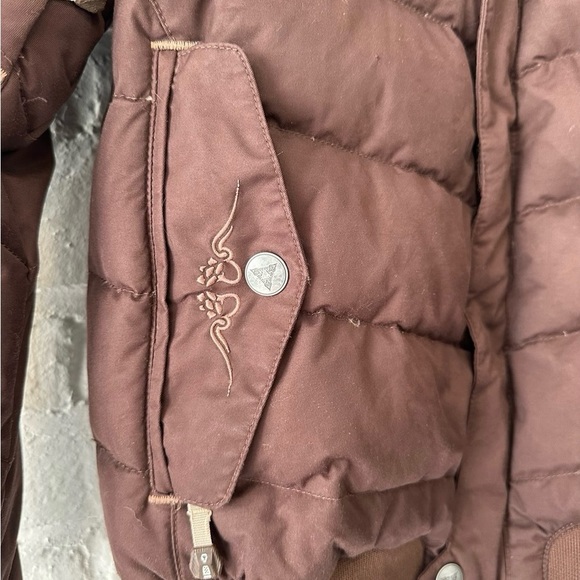 The North Face Brown Puffer Jacket with faux fur trimmed hood - Picture 6 of 6